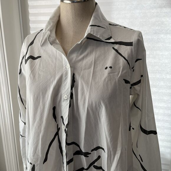 Comfy USA Blouse handkerchief hem abstract print collared size XS, lagenlook. - Picture 2 of 8